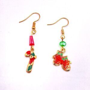 Asymmetrical Christmas dangle earrings